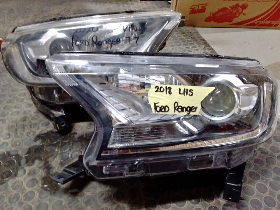 FORD RANGER T7 HEADLIGHTS - Private Seller FORD RANGER T7 HEADLIGHTS - Private Seller