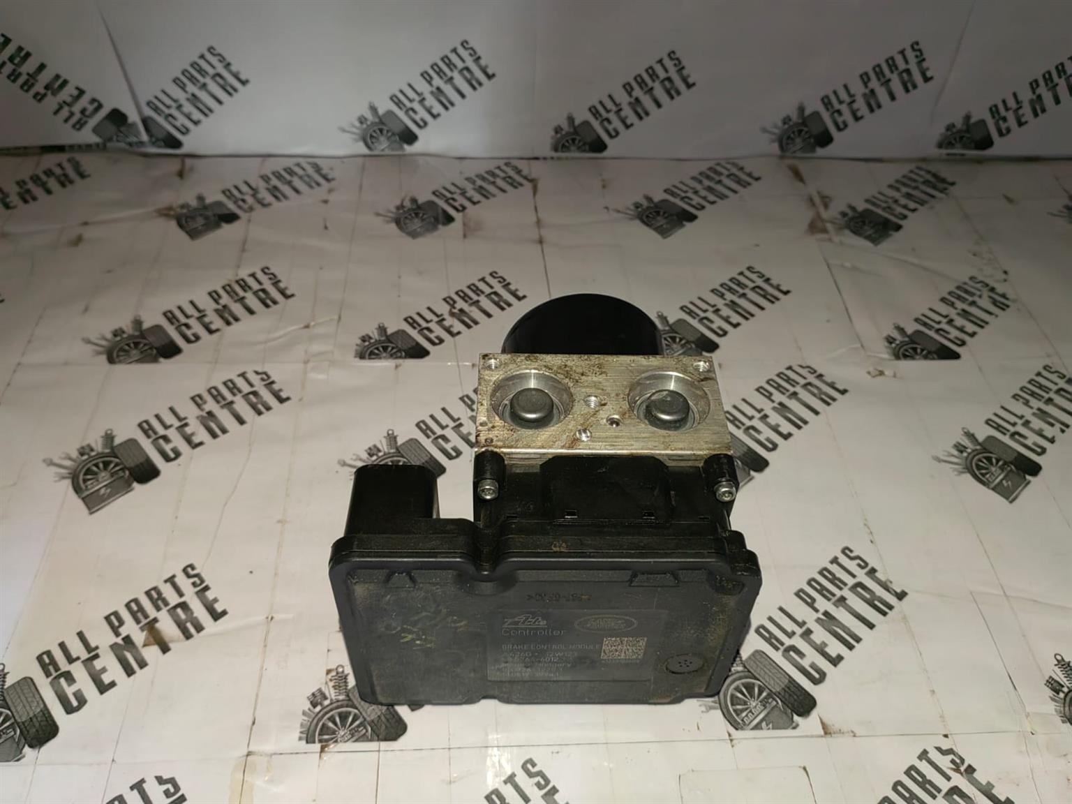 Now for sale: Range Rover Evoque ABS pump – Used