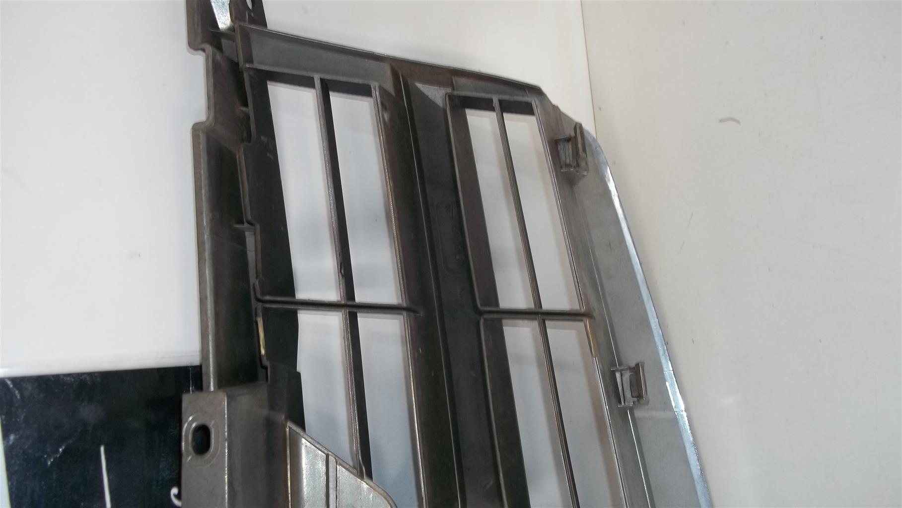 Mazda BT50 radiator grille - Private Seller Mazda BT50 radiator grille - Private Seller