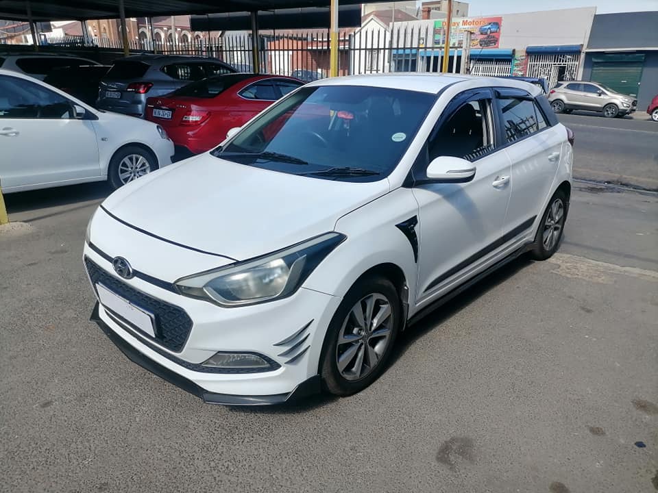 2016 Hyundai i20 1.4 Fluid with a leather interior Sport