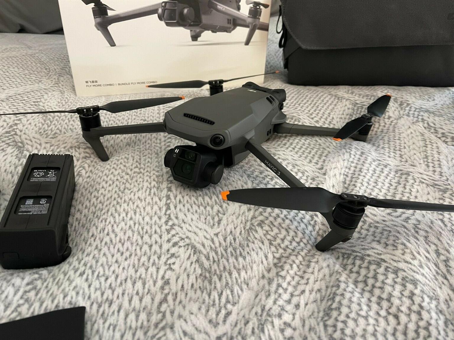 Preowned DJI Mavic 3 flymore