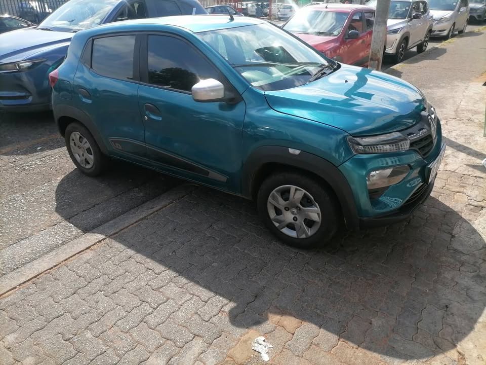 2019 Renault Kwid 1.0 Dynamique with a Nice interior seat and Reserve Camera Spare key