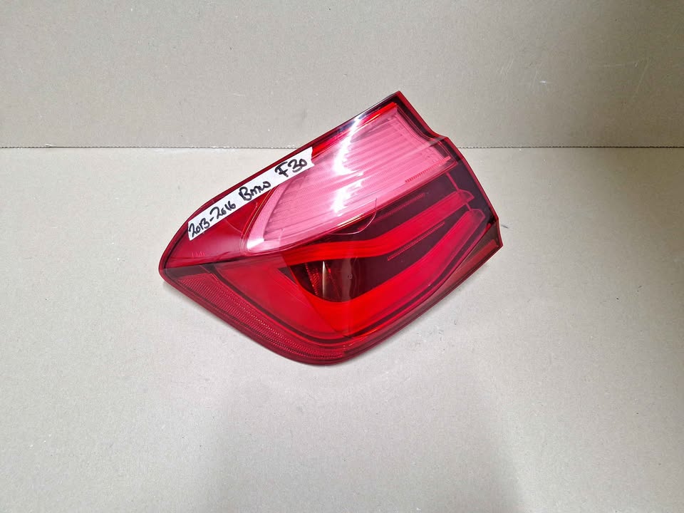 BMW 3-Series F30 LED LHS Back Tailight (2013 - 2016) - Private Seller