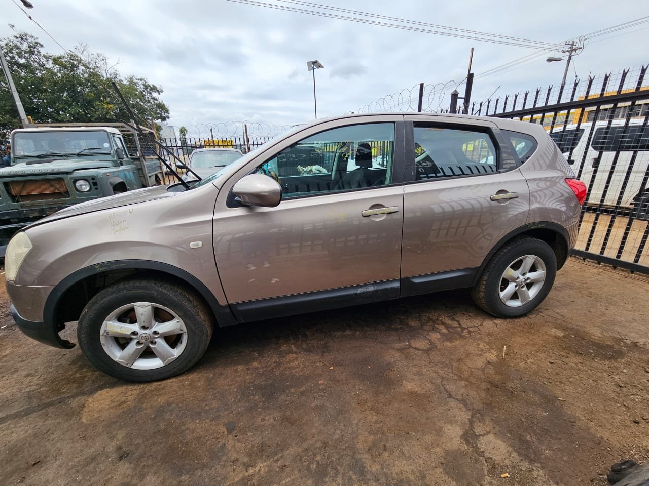 Now Stripping for Spares: Nissan Qashqai J10 2.0 2009 diesel manual