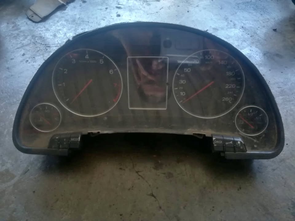 AUDI A4 B6 CLUSTER