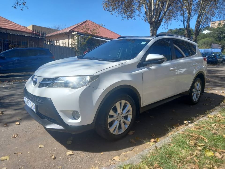 2016 Toyota Rav4 2.0 VX Petrol, Automatic AWD 4x4, White, 98000kms