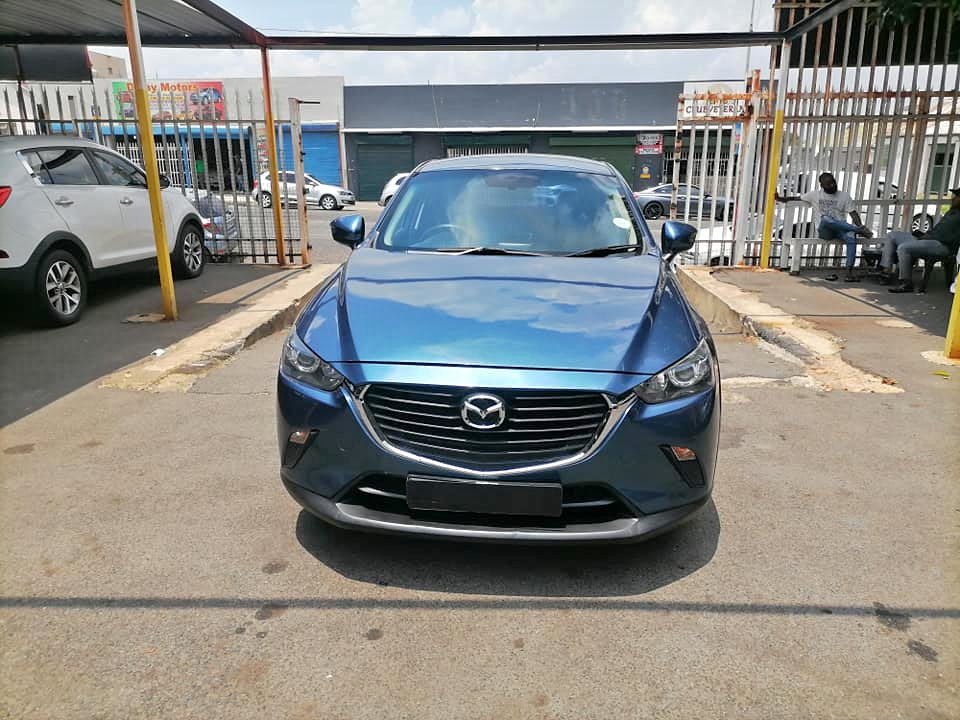 2017 Mazda CX3 2.0 SkyActive Technology with a leather seat 2017 Mazda CX3 2.0 SkyActive Technology with a leather seat