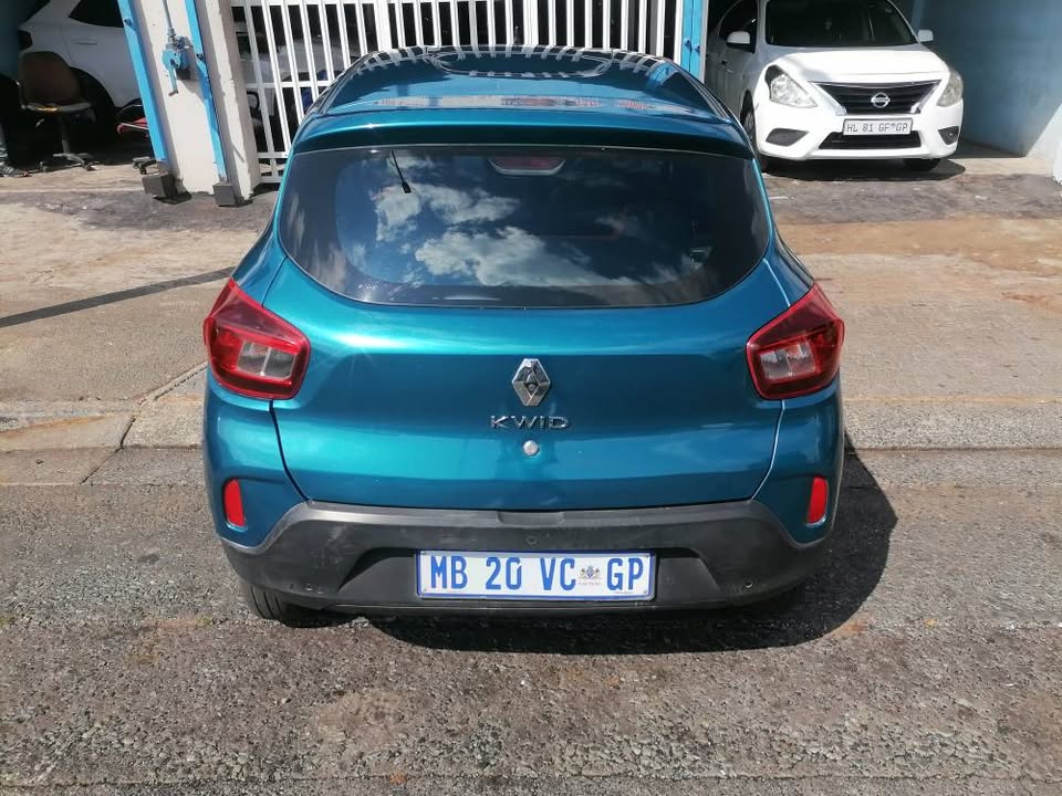 2019 Renault Kwid 1.0 Dynamique with a Nice interior seat and Reserve Camera Spare key