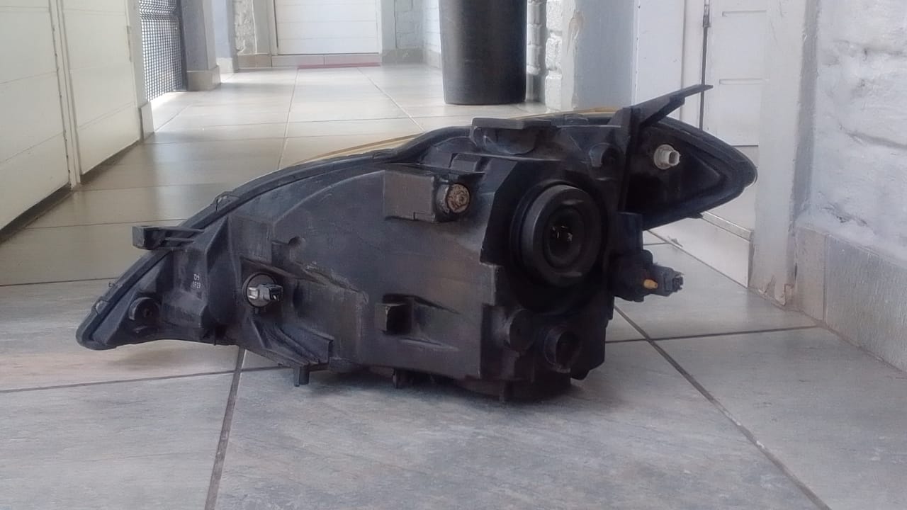 Honda FRV Headlight