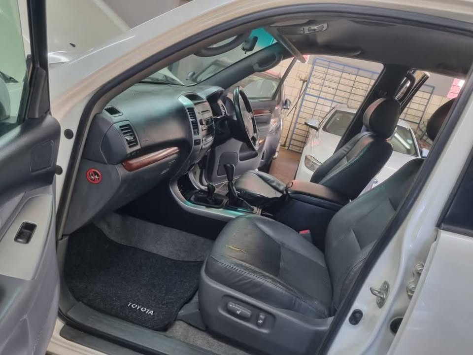 2006 Toyota Land cruiser Prado 4.0 V6 Auto 187000km Mechanically Perfect with Leather Seat