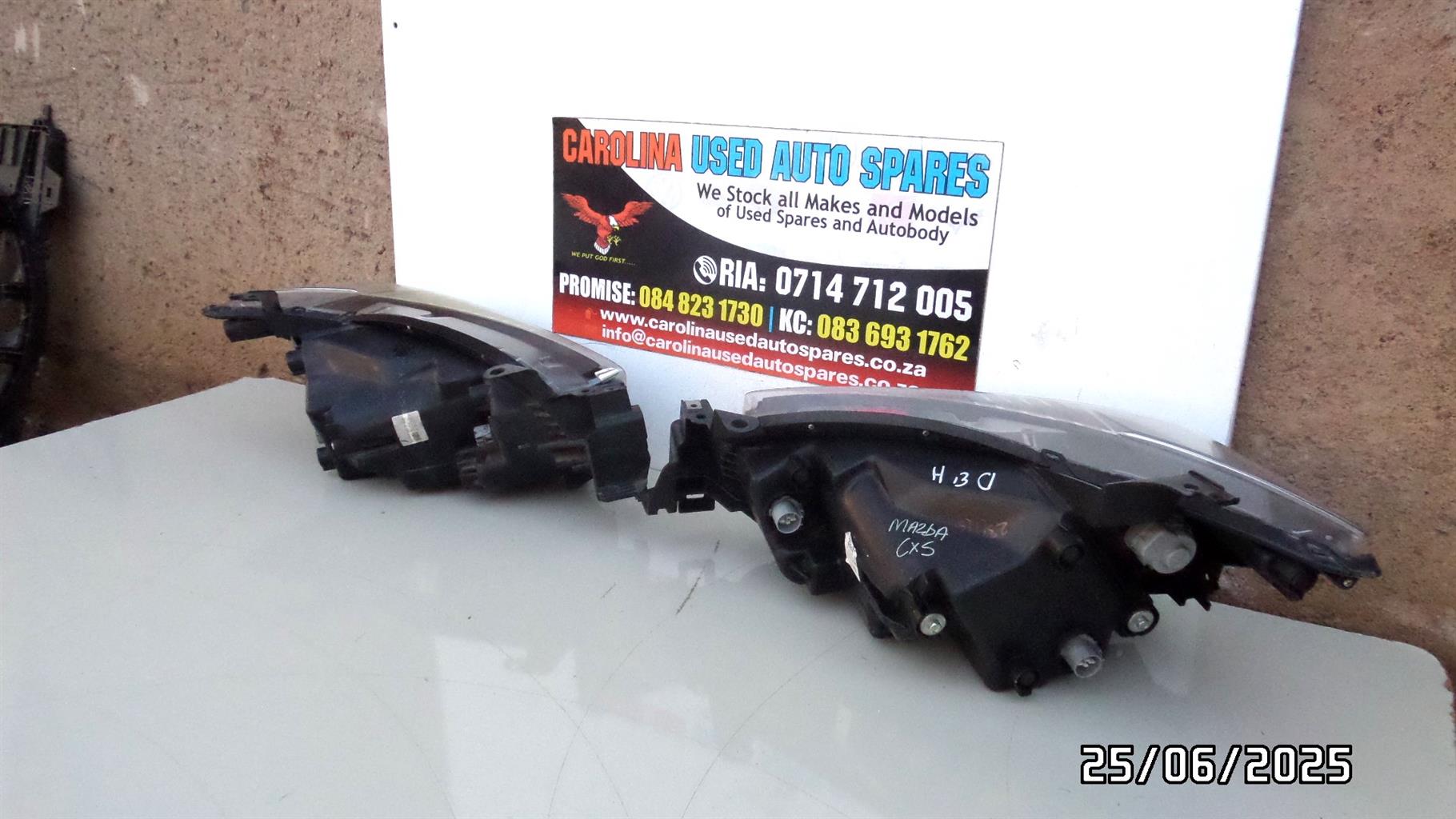 Mazda CX-5 left and right side full LED headlight (2013-2016) - Private Seller