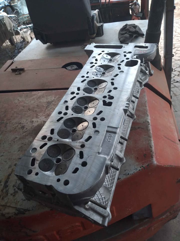 328i e46 m54b25 recon head for sale - Private Seller