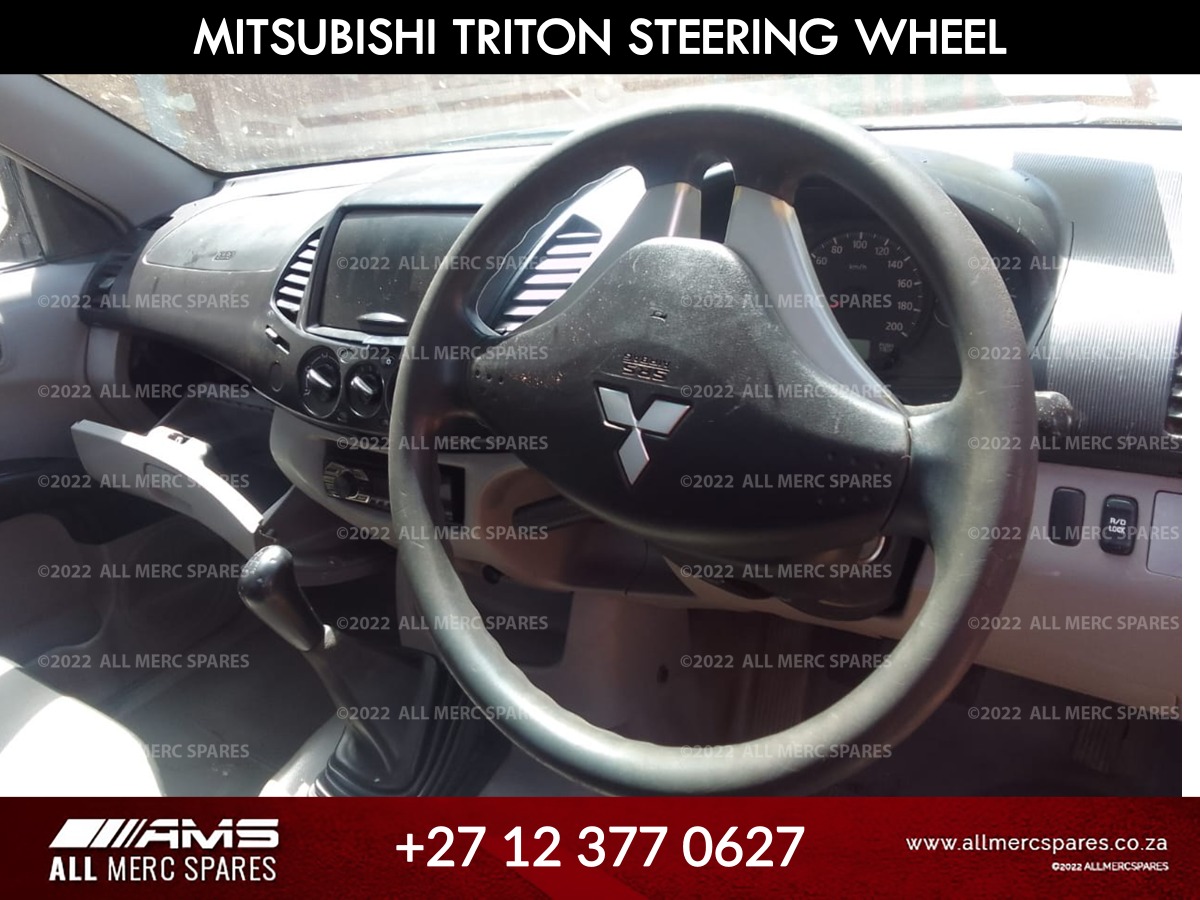 USED MITSUBISHI TRITON STEERING WHEEL - Private Seller USED MITSUBISHI TRITON STEERING WHEEL - Private Seller