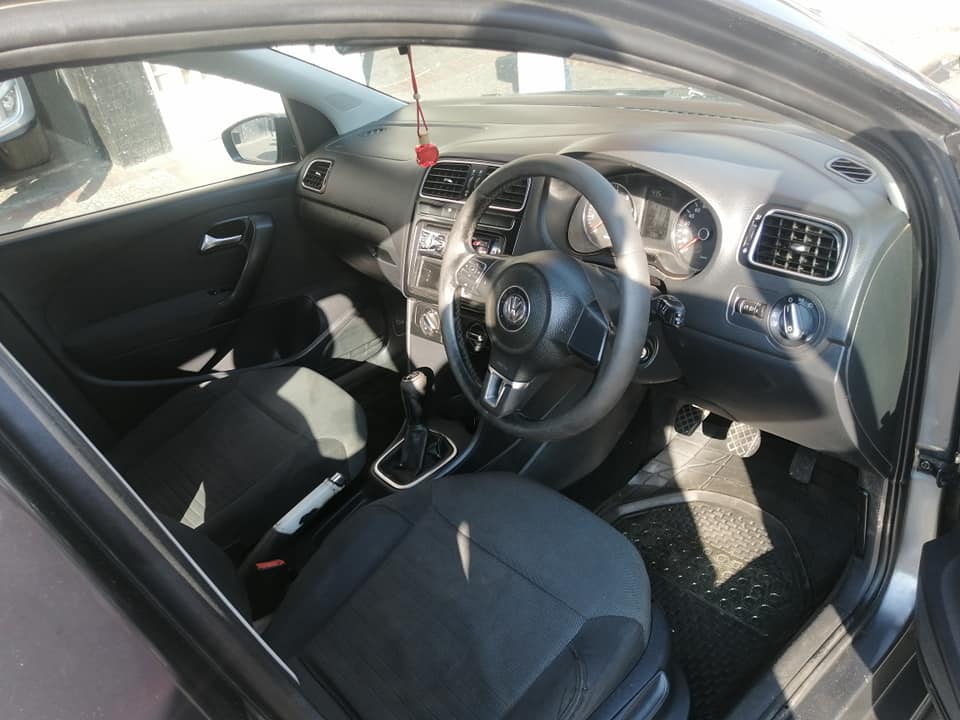 2011 VW Polo 6 86000km manual