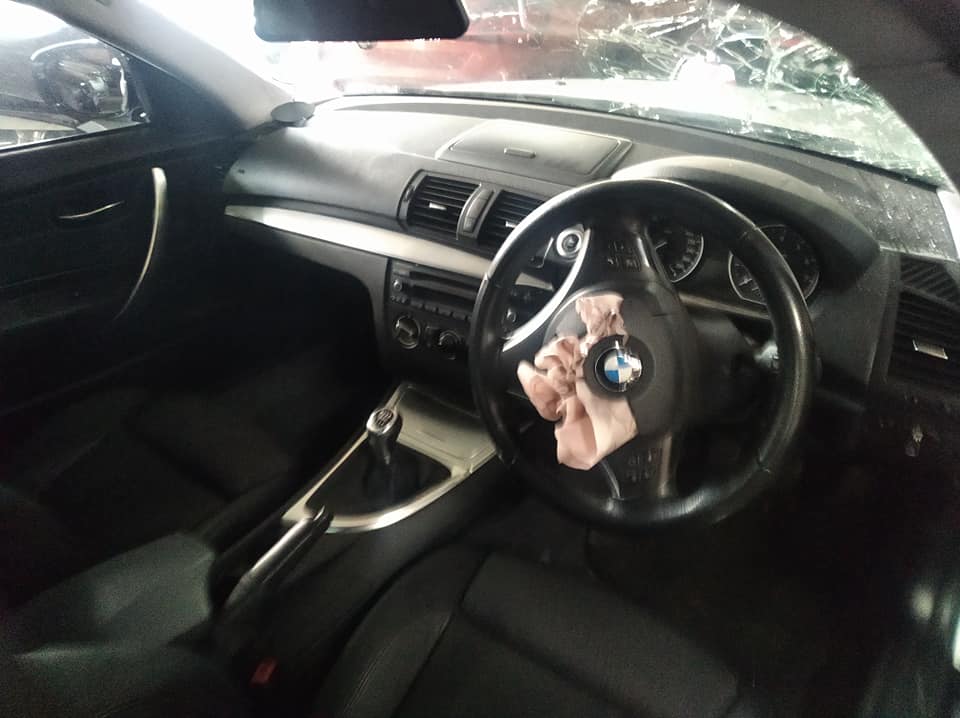 Bmw 135 engine starts , accident damaged - Private Seller Bmw 135 engine starts , accident damaged - Private Seller