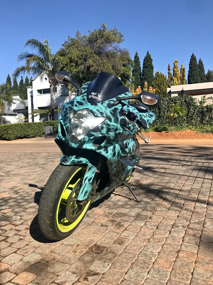 2006 Suzuki GSXR 1000 - Private Seller 2006 Suzuki GSXR 1000 - Private Seller