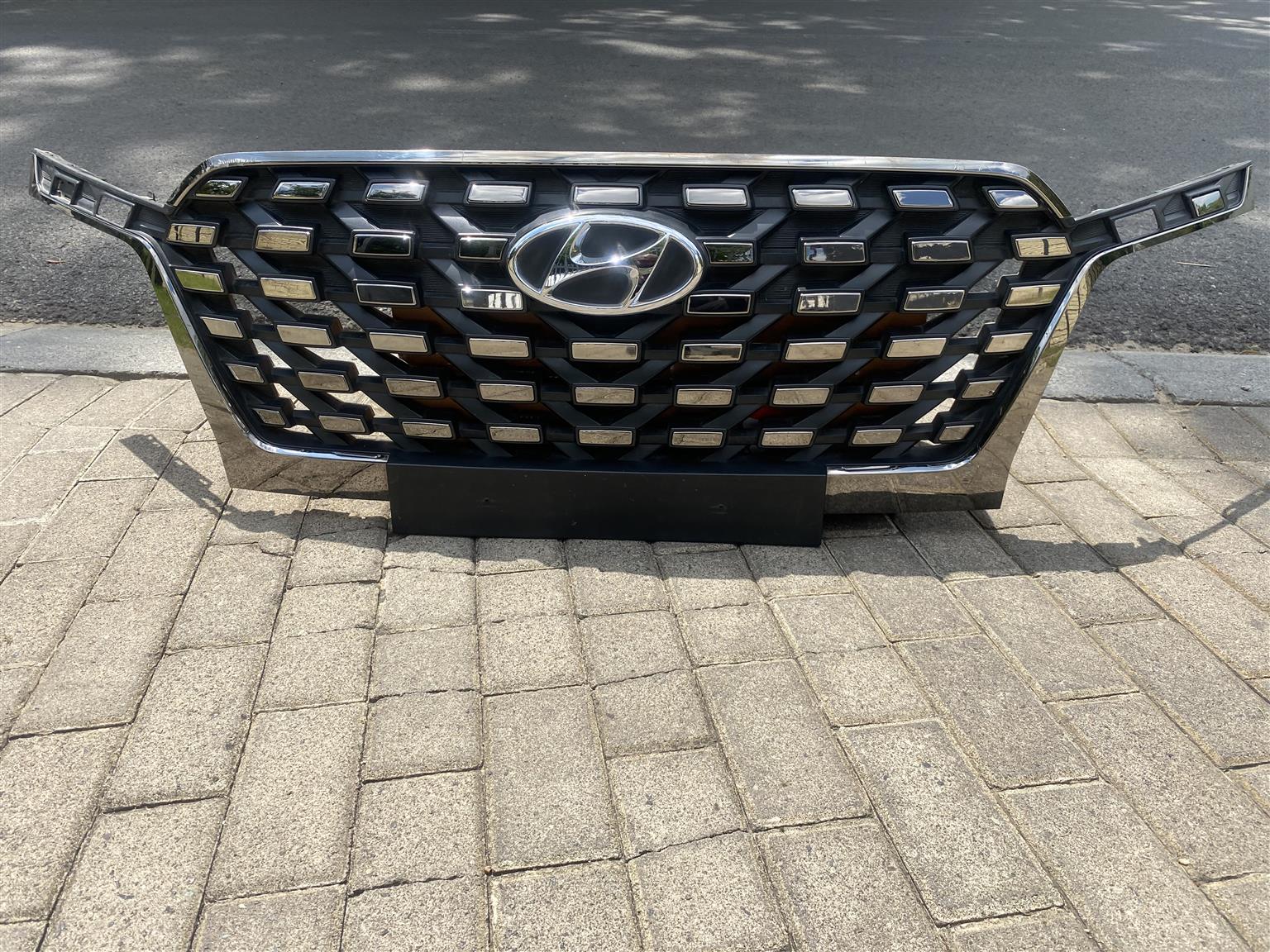2022 HYUNDAI GRAND CRETA RADIATOR GRILLE FOR SALE. IN EXCELLENT CONDITION - Private Seller 2022 HYUNDAI GRAND CRETA RADIATOR GRILLE FOR SALE. IN EXCELLENT CONDITION - Private Seller