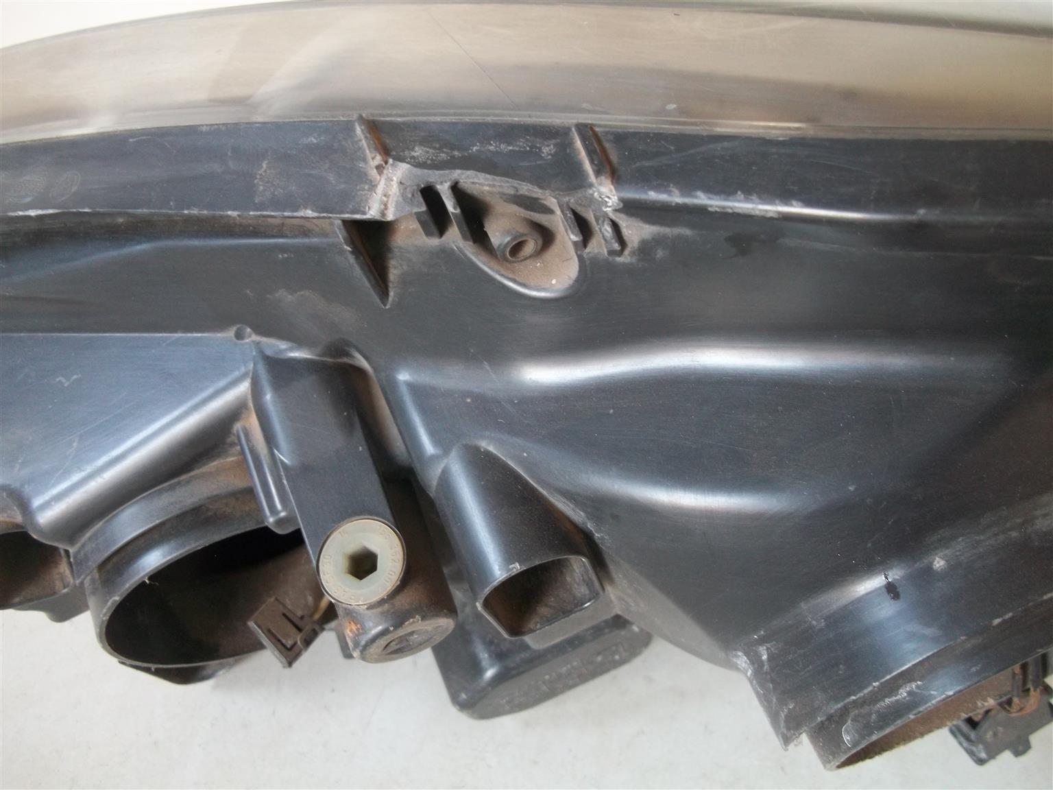 VW Polo Vivo '10-'14 L&R headlights (Pair) - Private Seller VW Polo Vivo '10-'14 L&R headlights (Pair) - Private Seller