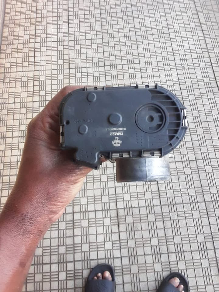 HYUNDAI GRAND I10 - I20 KIA PICANTO RIO THROTTLE BODY - Private Seller HYUNDAI GRAND I10 - I20 KIA PICANTO RIO THROTTLE BODY - Private Seller