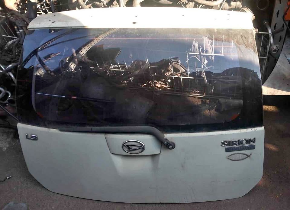 Daihatsu Sirion tailgate - Private Seller Daihatsu Sirion tailgate - Private Seller