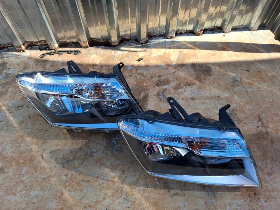 Nissan Terrano Headlights - Private Seller Nissan Terrano Headlights - Private Seller