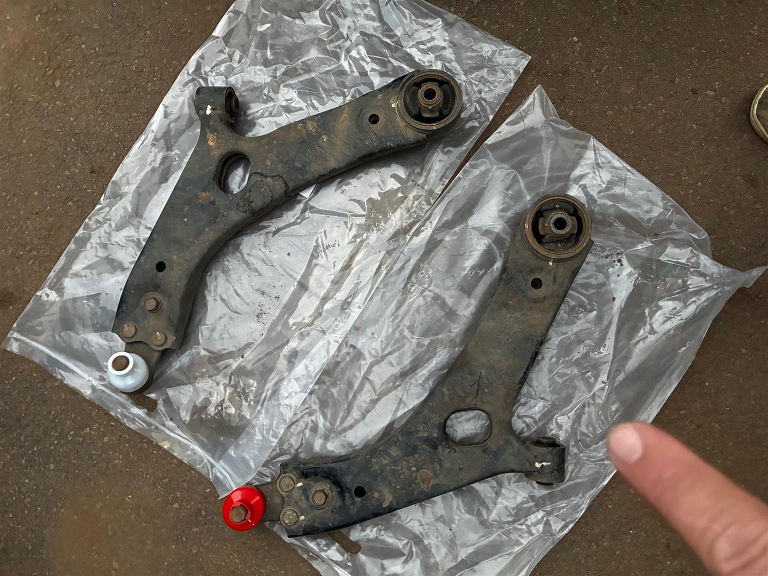 Lower Control Arm Left & Right - Private Seller