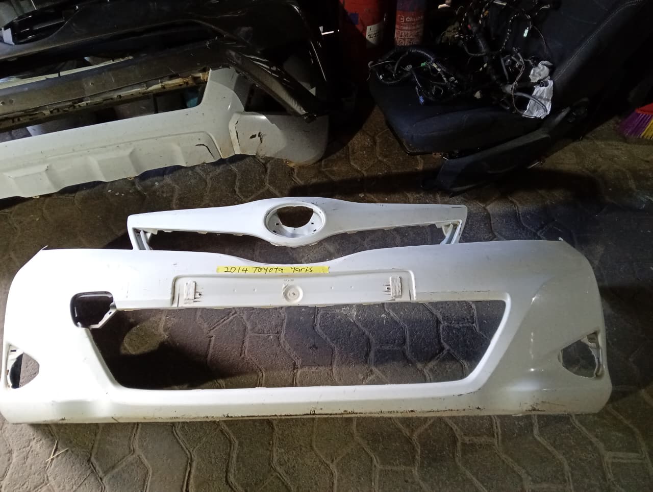 2014 Toyota Yaris Front Bumper White for Sale - Private Seller 2014 Toyota Yaris Front Bumper White for Sale - Private Seller