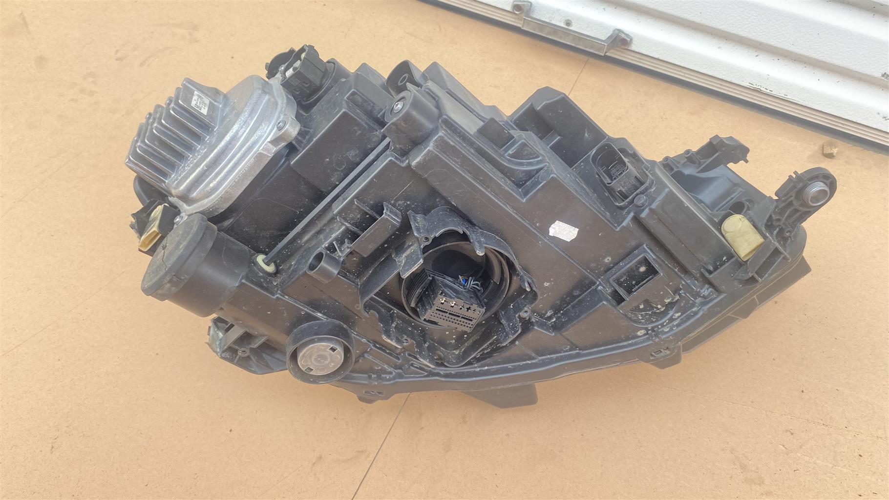 VW Tcross passenger side headlight