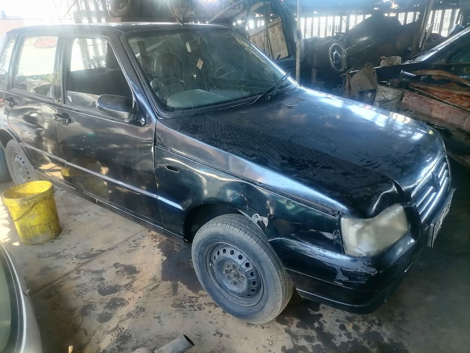 Fiat Uno 1.3 fire facelift stripping for spares
