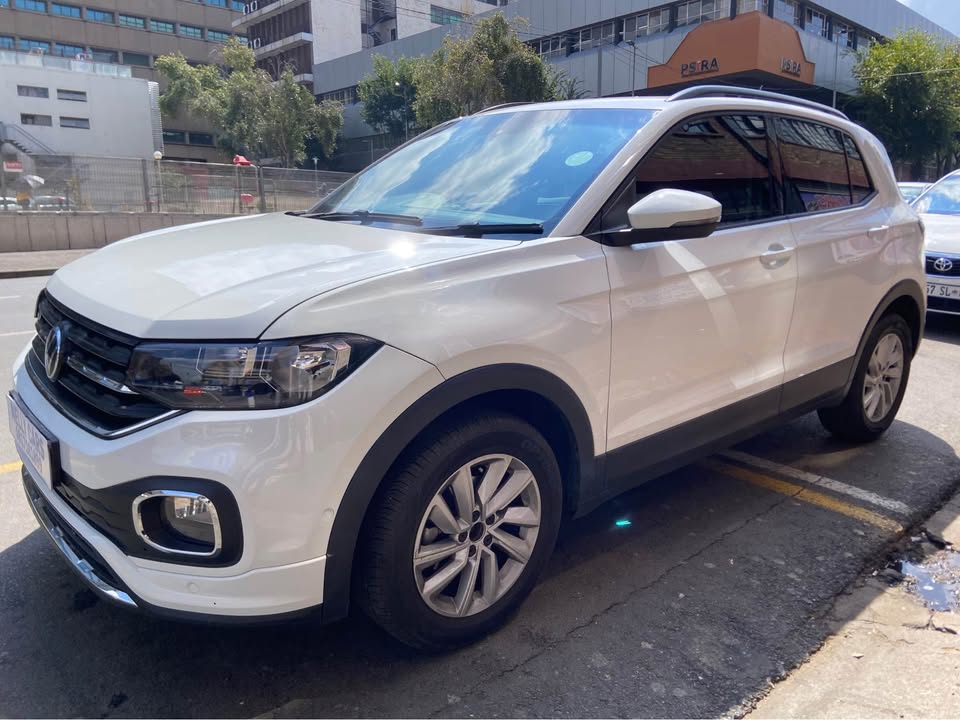 2021 VW Tcross 1.0 TSI Comfortline 58000km Automatic
