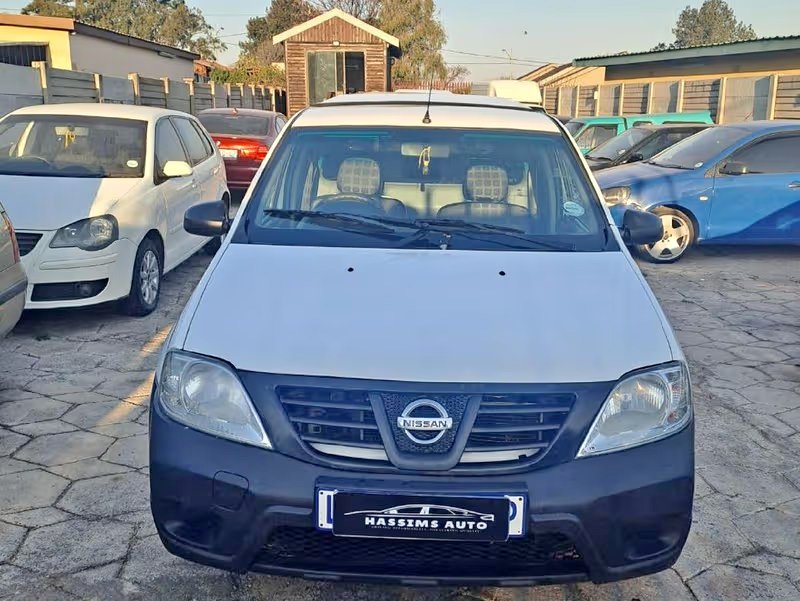 2013 Nissan np200 1.6