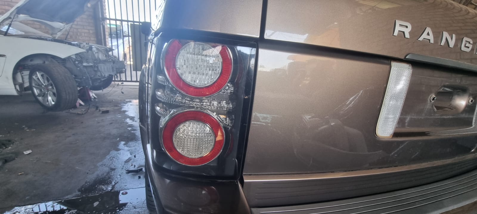 2010 Range Rover Vogue 5.0l V8 S/C Taillights for sale - Private Seller 2010 Range Rover Vogue 5.0l V8 S/C Taillights for sale - Private Seller