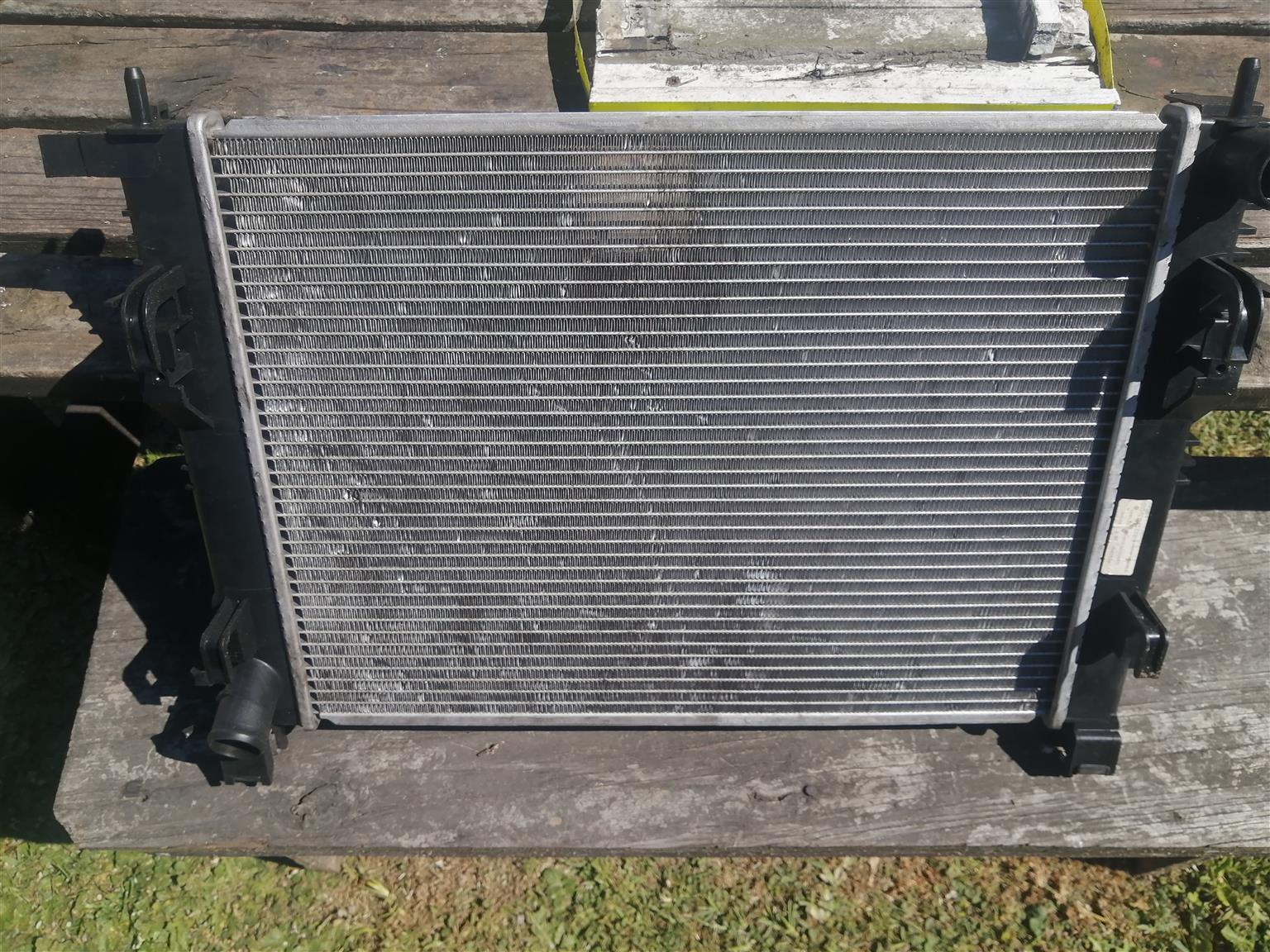 Renault Radiator 2018 Clio - Private Seller Renault Radiator 2018 Clio - Private Seller