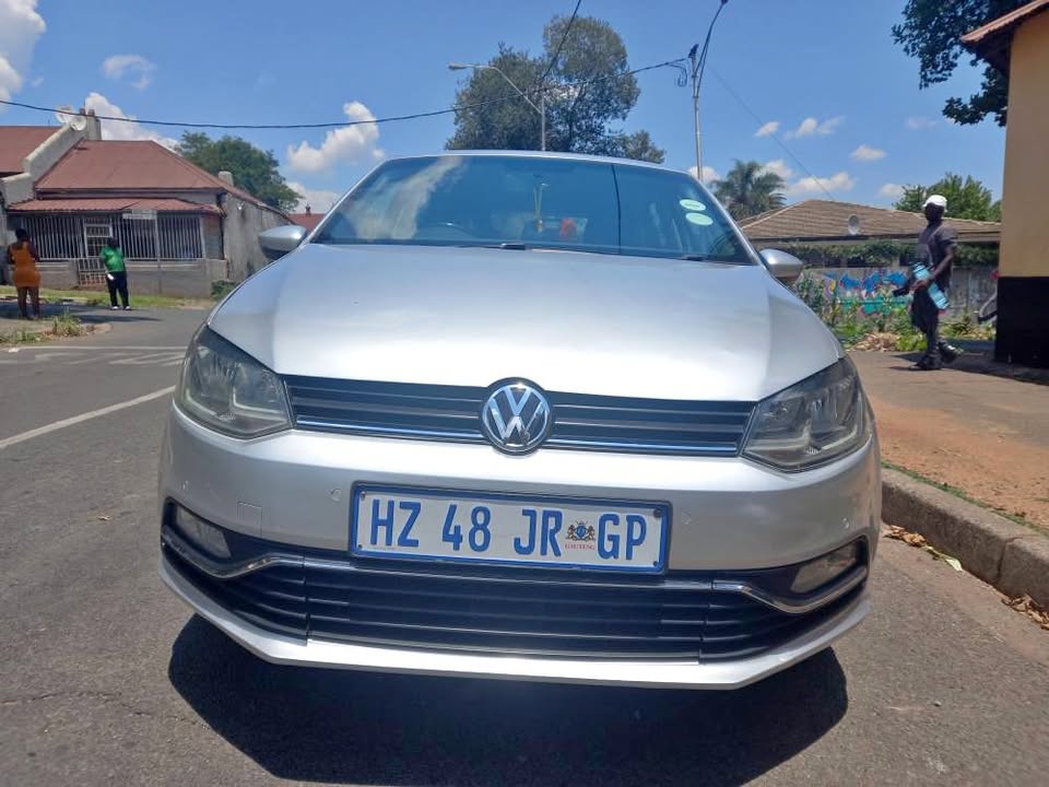 2016 VW Polo Tsi Hatchback  Engine Capacity 1.4 Petrol  DSG Automatic Transmission  Silver Color 165