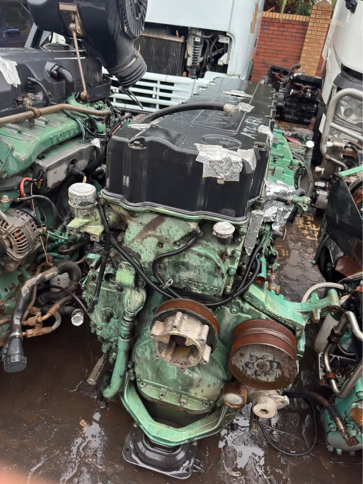 VOLVO D12D ENGINE STRIPPING FOR SPARES - Private Seller VOLVO D12D ENGINE STRIPPING FOR SPARES - Private Seller