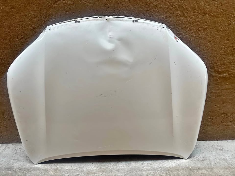 Toyota GD6 bonnet - Private Seller Toyota GD6 bonnet - Private Seller