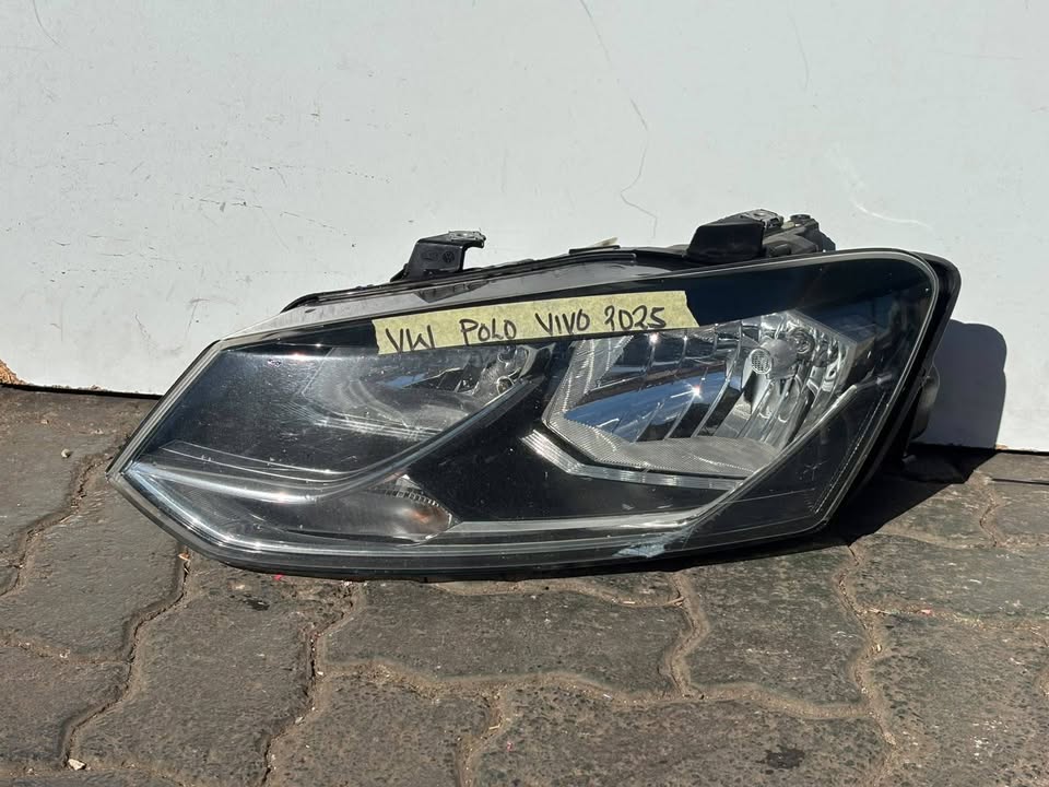 2025 Volkswagen polo vivo Headlight - Private Seller 2025 Volkswagen polo vivo Headlight - Private Seller