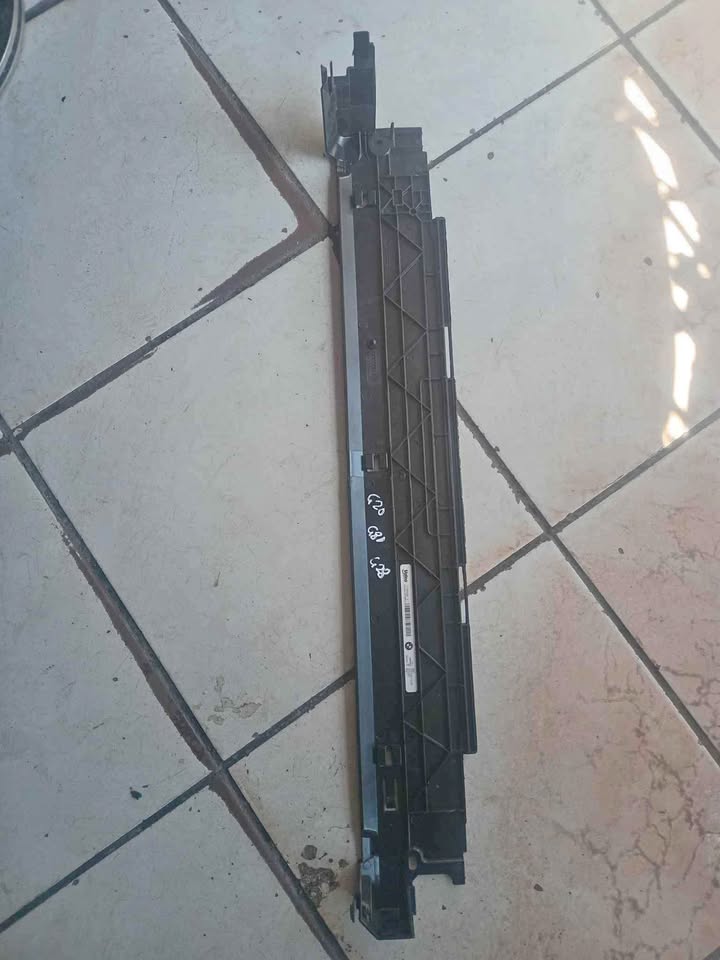 Bmw G28 Radiator mountings - Private Seller Bmw G28 Radiator mountings - Private Seller