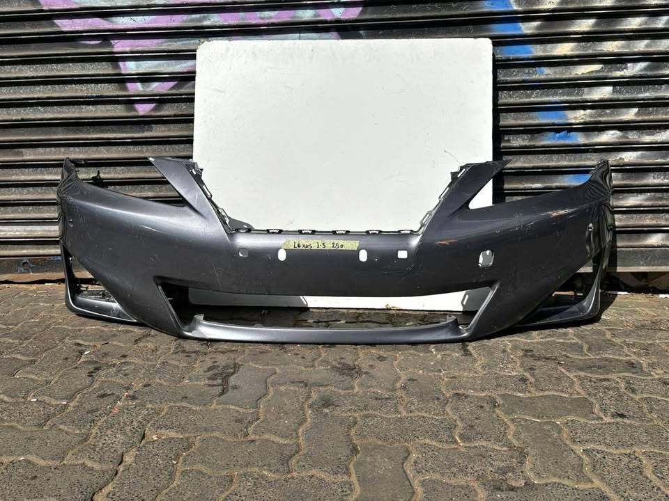 Lexus IS 250 Front Bumper Shel - Private Seller Lexus IS 250 Front Bumper Shel - Private Seller