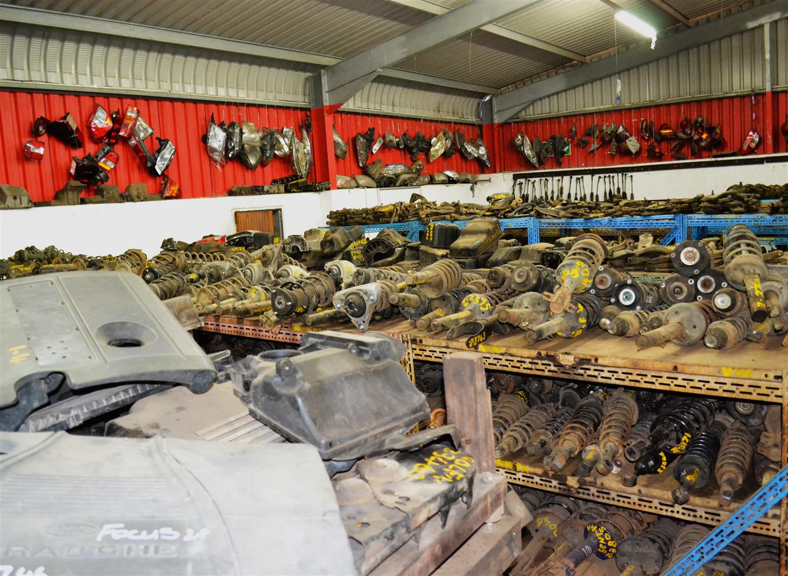2011 Isuzu KB250 - Stripping for Spares