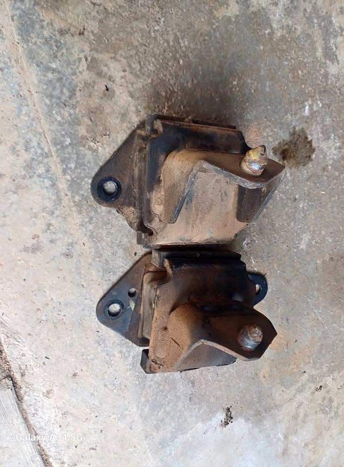 Isuzu go big engine mounts - Private Seller Isuzu go big engine mounts - Private Seller