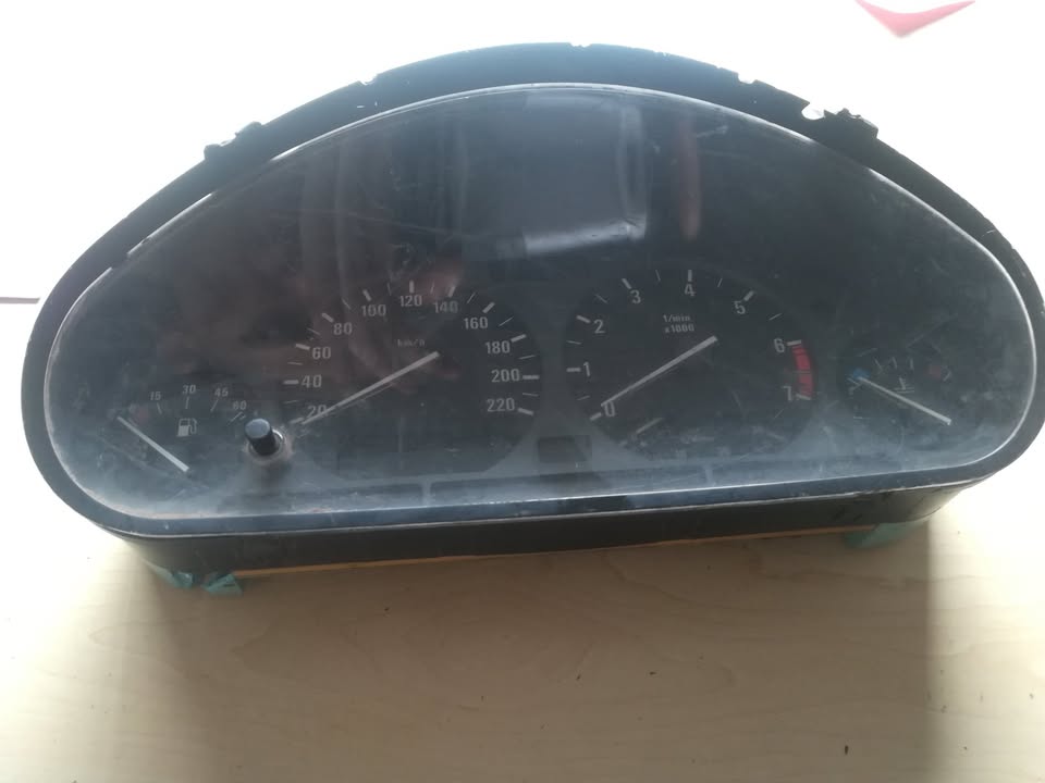 BMW E36 CLUSTER - Private Seller BMW E36 CLUSTER - Private Seller