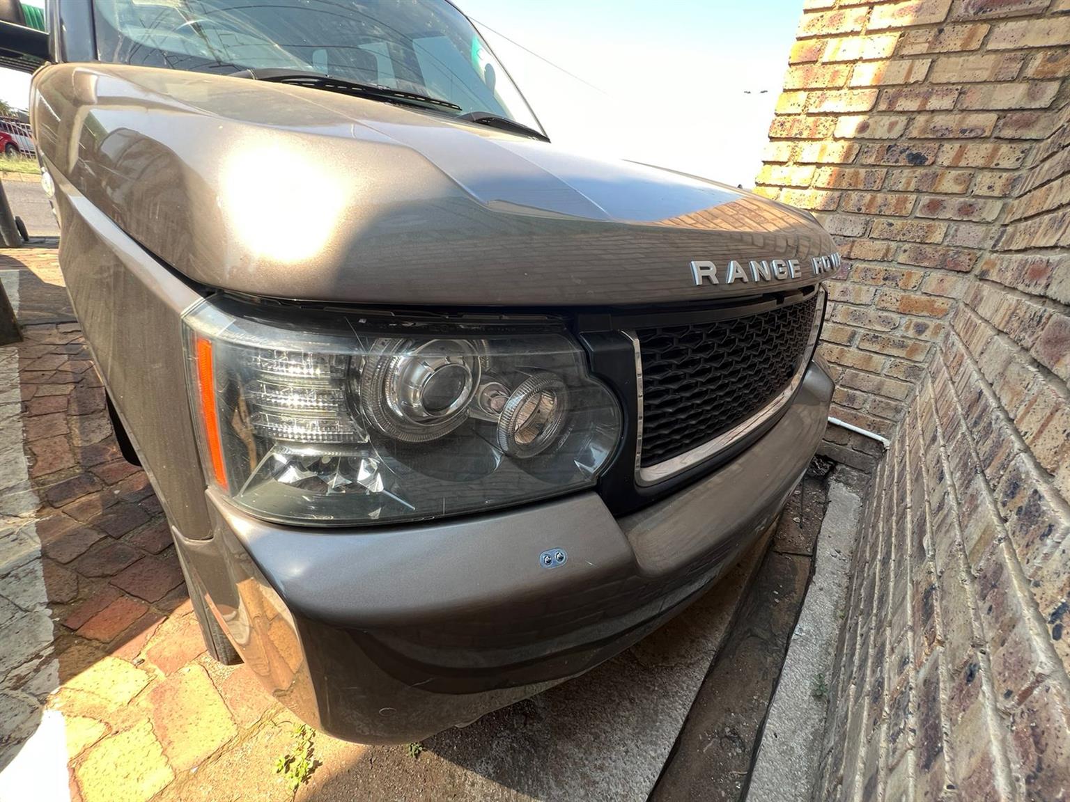 2013 Range Rover Vogue 5.0l V8 S/C Headlight for sale