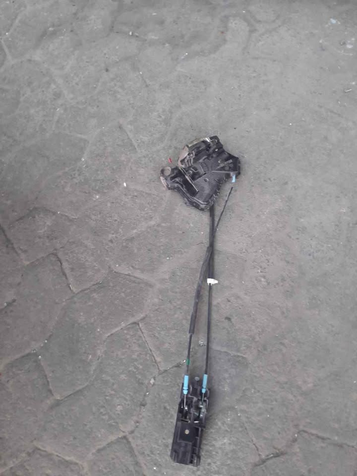 Haval H1 left front  door lock - Private Seller