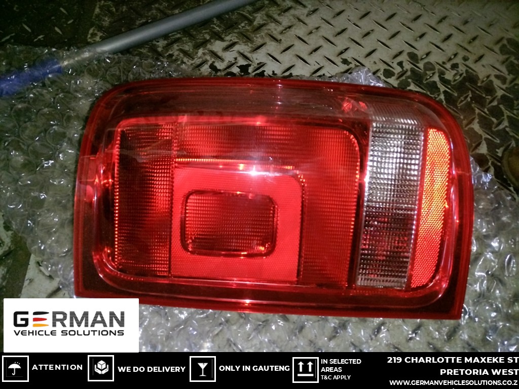 Volkswagen Amarok 2010 right tail light brand new - Private Seller