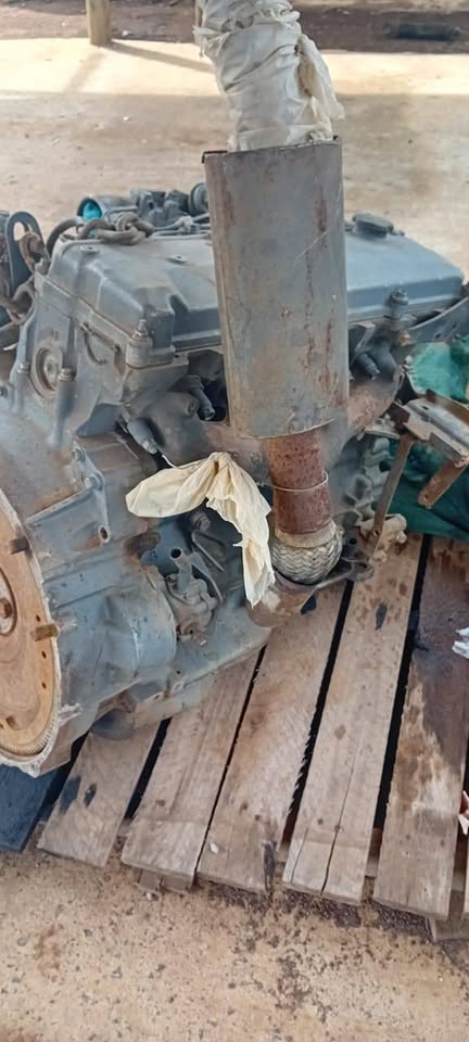 ISUZU 4FH1 Engine / OHC Diesel Engine - Private Seller