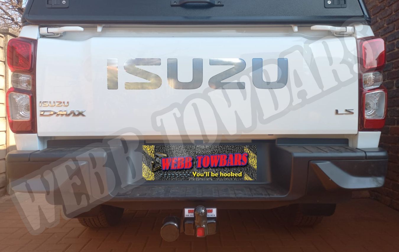 Isuzu D-Max Standard/Detachable Towbars and Standard Side Steps - Private Seller Isuzu D-Max Standard/Detachable Towbars and Standard Side Steps - Private Seller