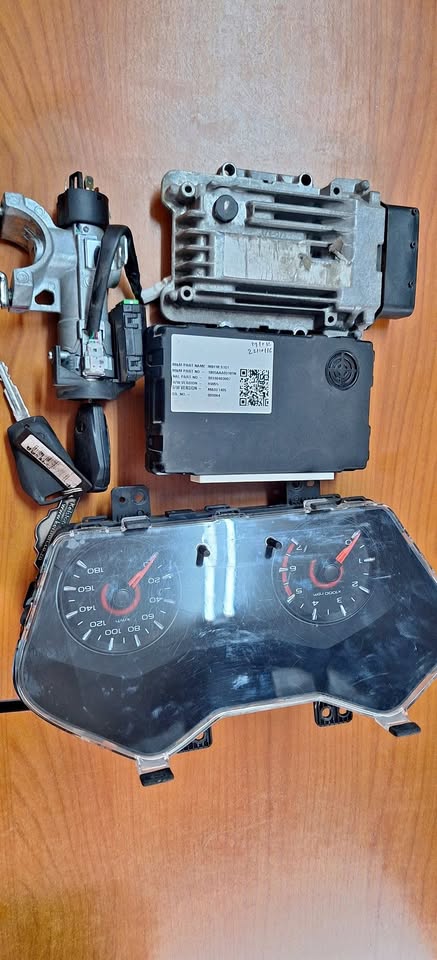 Mahindra KUV100 1.2D lockset available - Private Seller Mahindra KUV100 1.2D lockset available - Private Seller