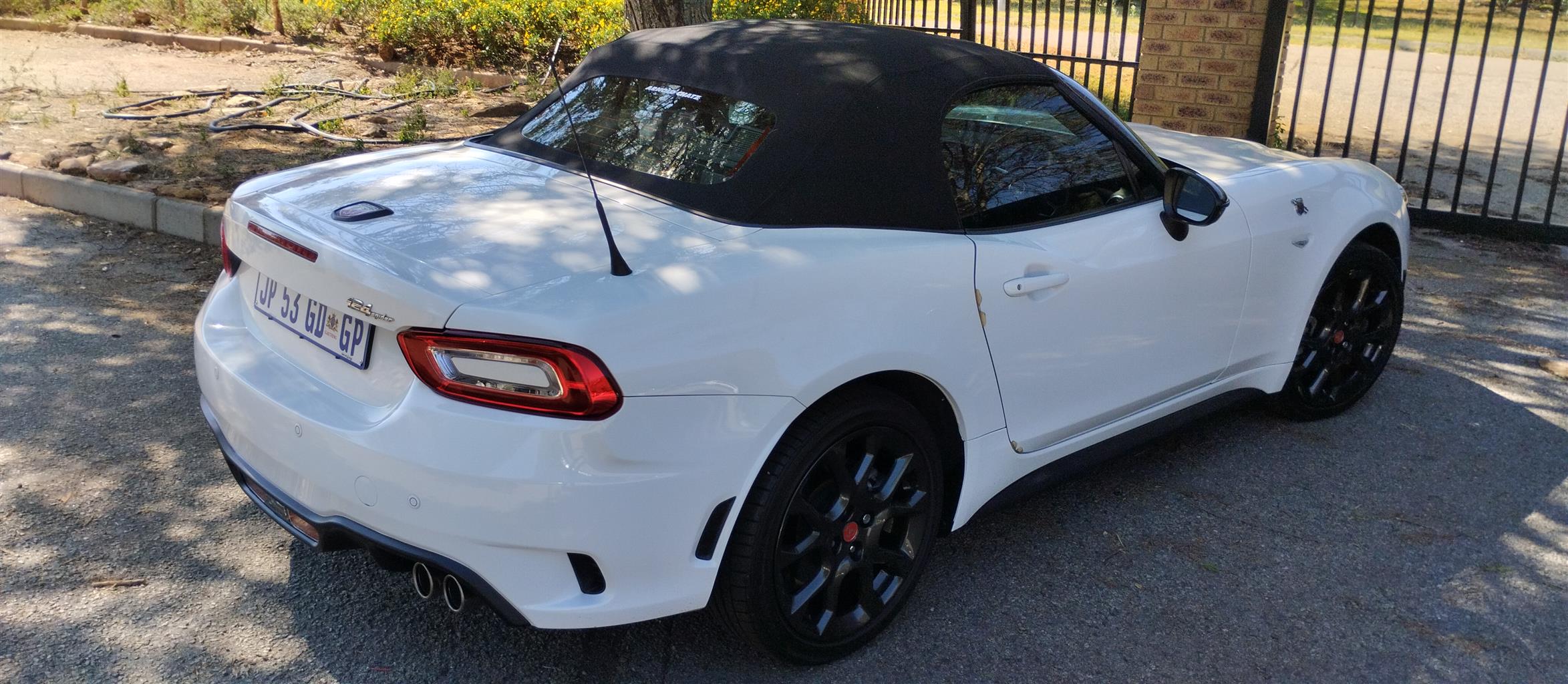 Abarth 124 Spider
