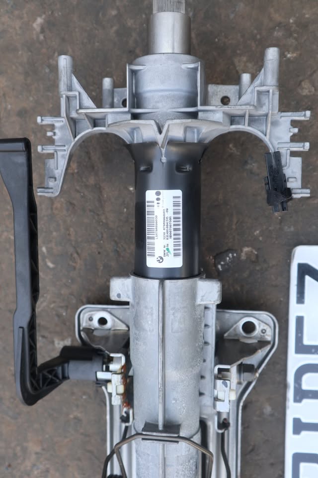 BMW E87 Steering Column Mechanism 1 SERIES E81 E82 E87 - Private Seller BMW E87 Steering Column Mechanism 1 SERIES E81 E82 E87 - Private Seller